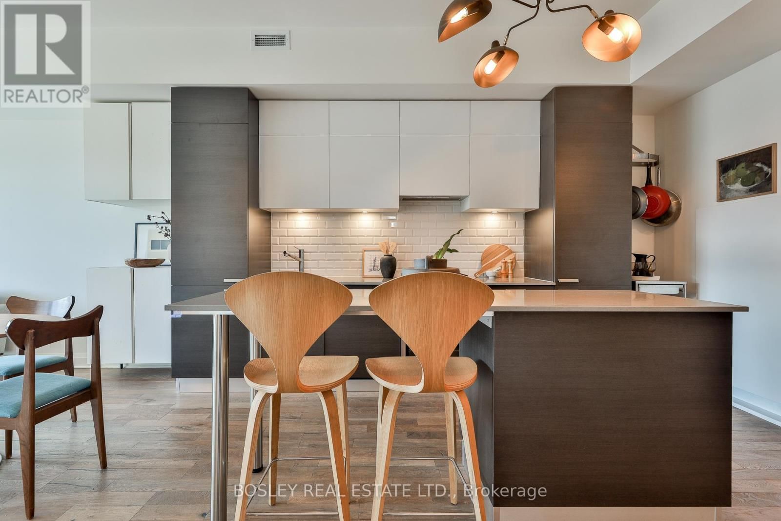 103 - 245 PERTH AVENUE Image 6