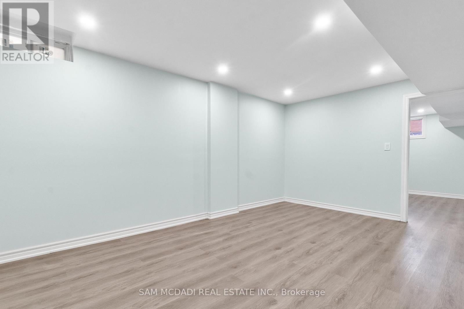 149 SUNFOREST DRIVE Image 37