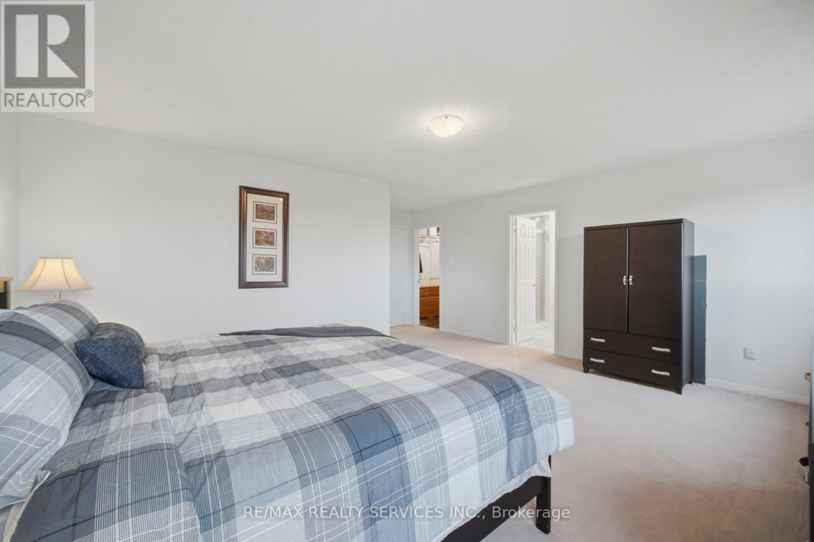 252 VINTAGE GATE Image 20