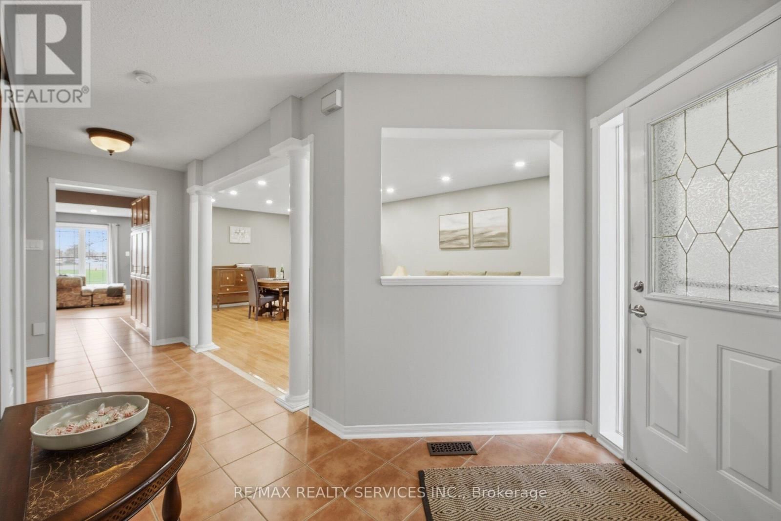 252 VINTAGE GATE Image 4