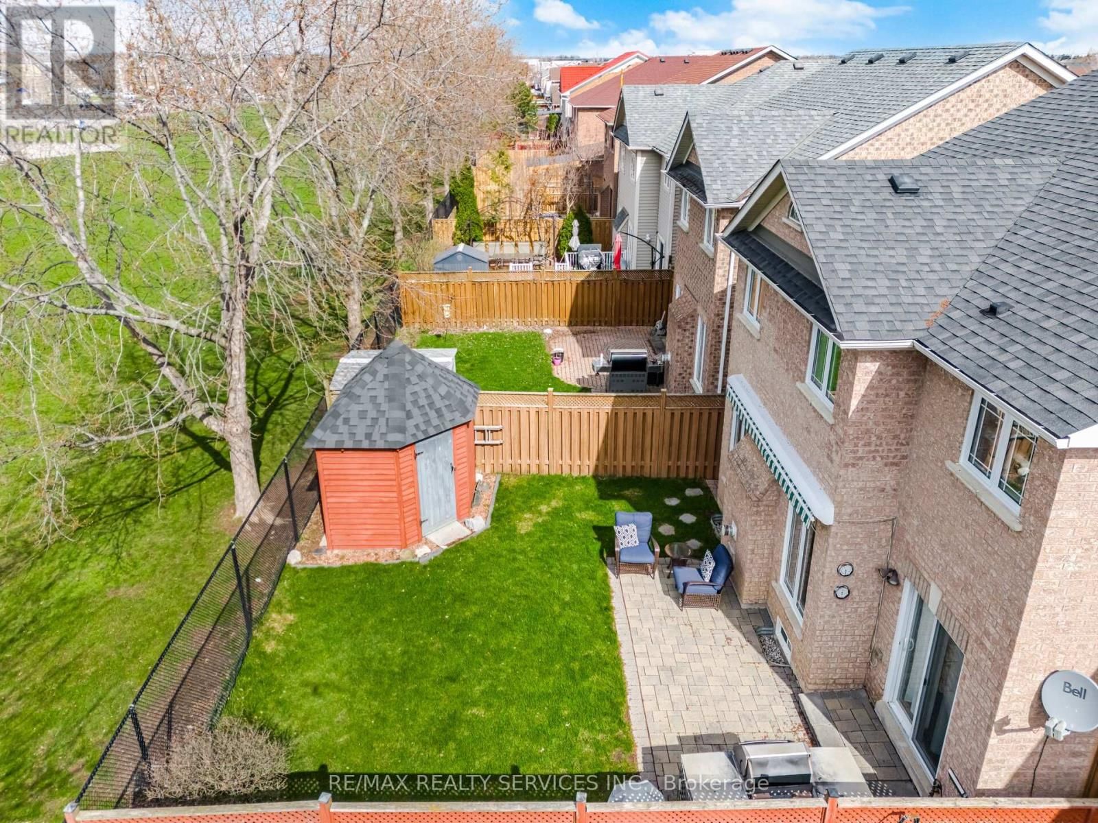 252 VINTAGE GATE Image 41