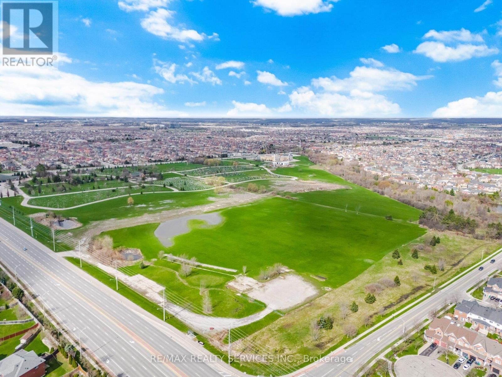 252 VINTAGE GATE Image 45