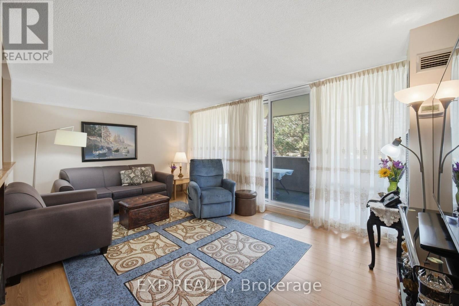 205 - 270 SCARLETT ROAD Image 16