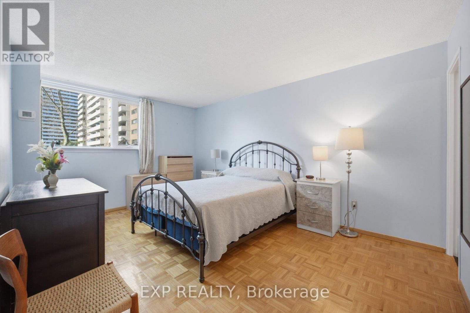 205 - 270 SCARLETT ROAD Image 20