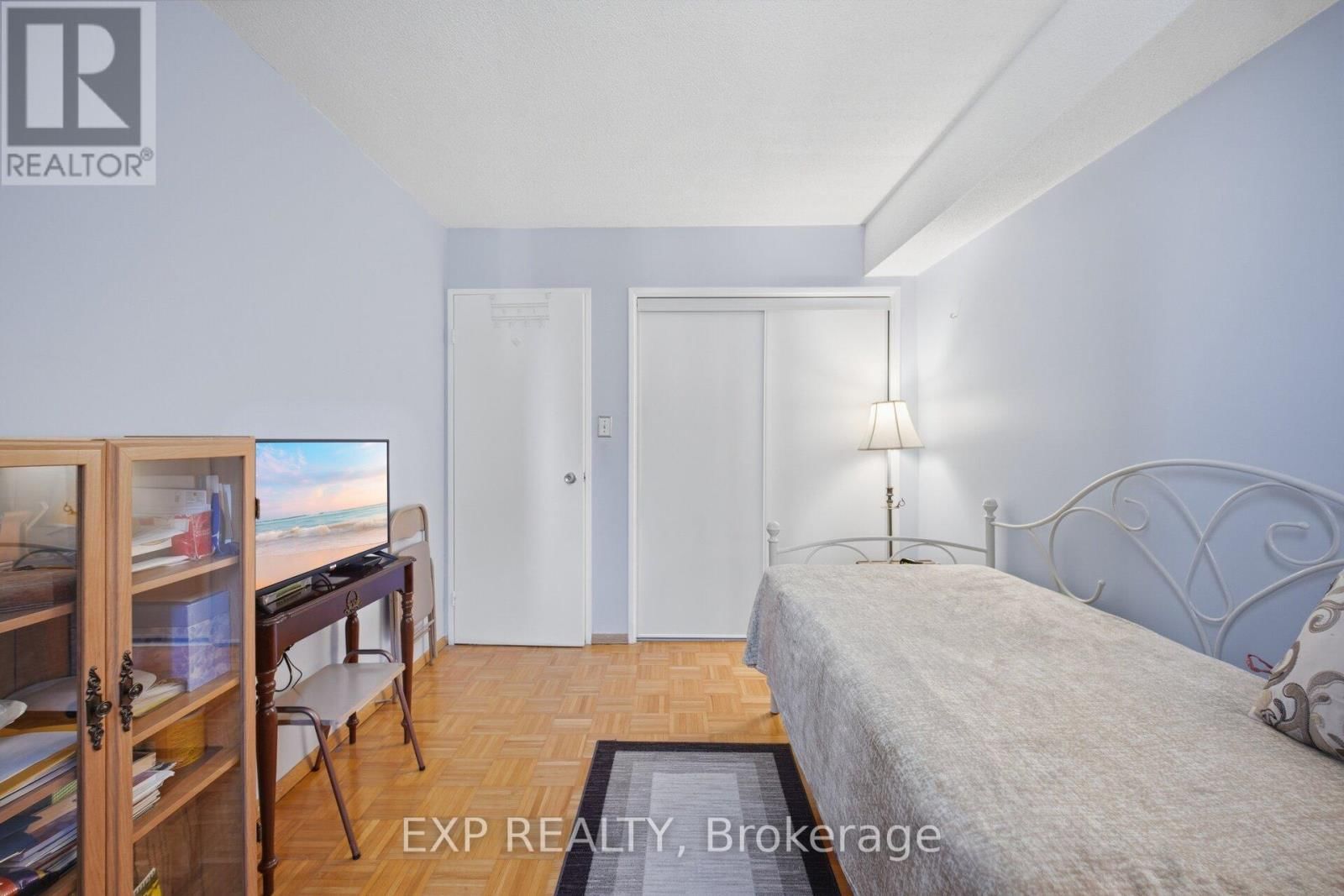 205 - 270 SCARLETT ROAD Image 24