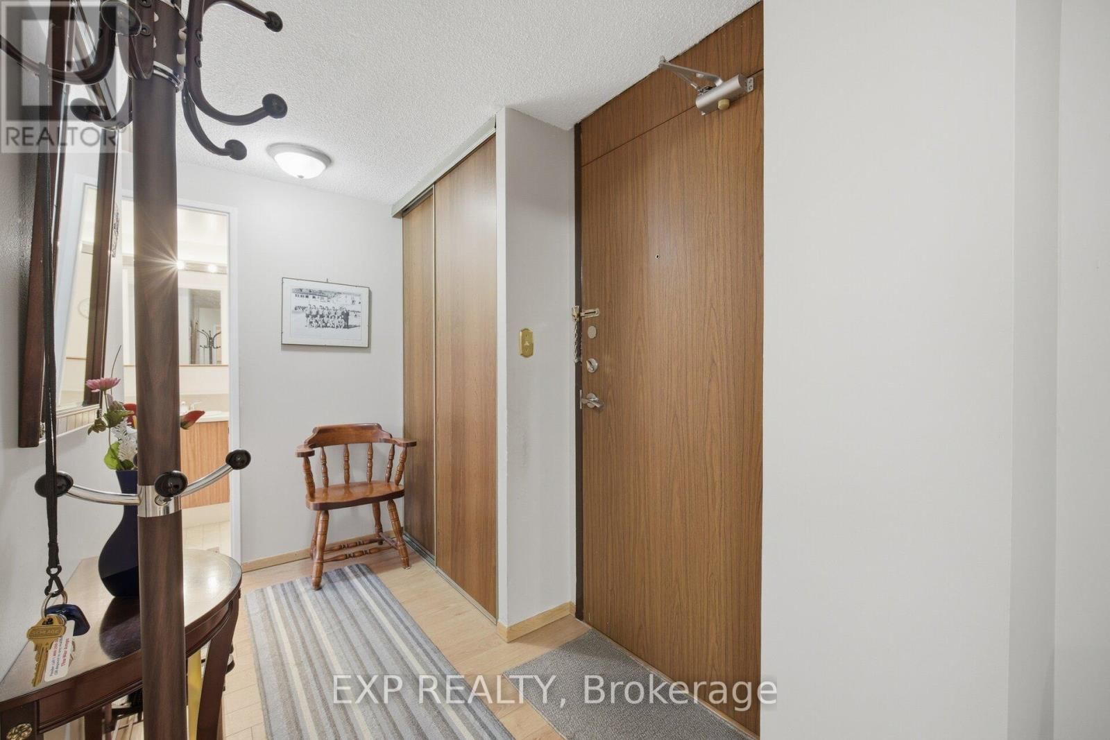 205 - 270 SCARLETT ROAD Image 7