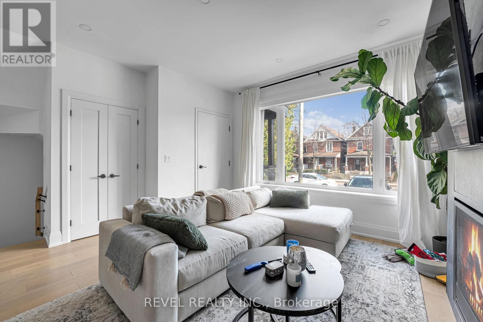 36 HUMBERSIDE AVENUE Image 4