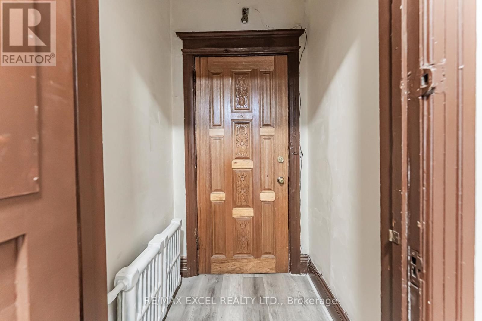 576 GLADSTONE AVENUE Image 14