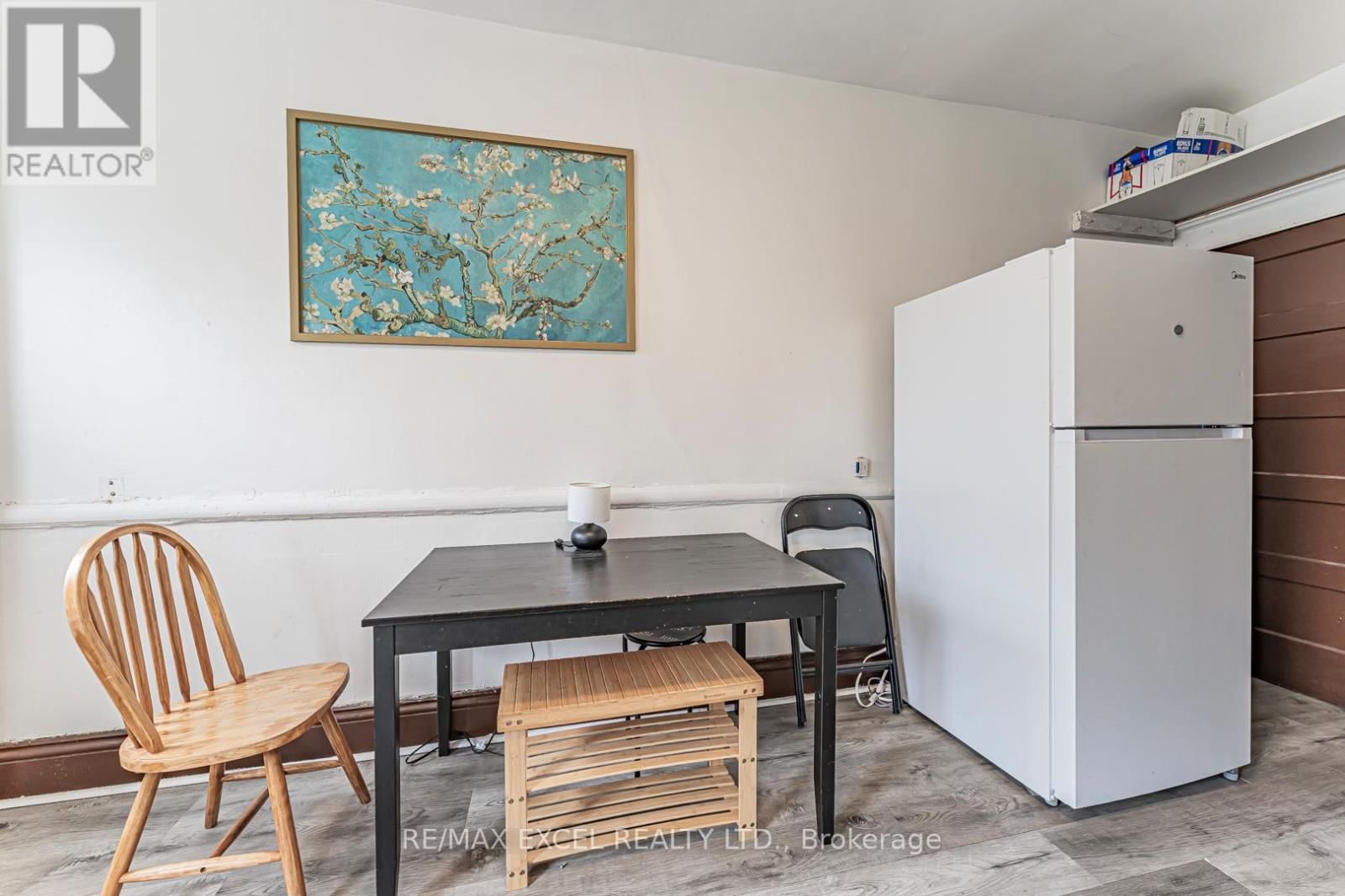 576 GLADSTONE AVENUE Image 21