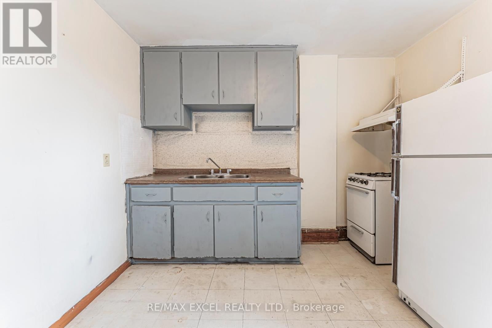 576 GLADSTONE AVENUE Image 26