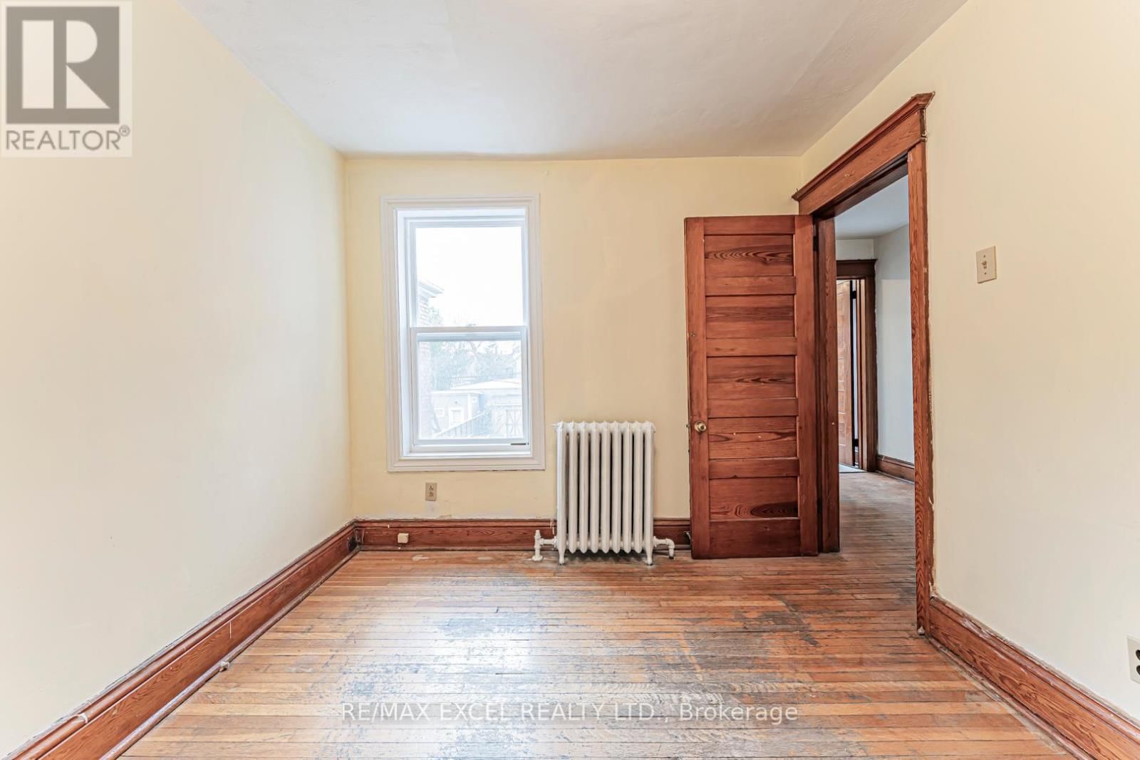 576 GLADSTONE AVENUE Image 28