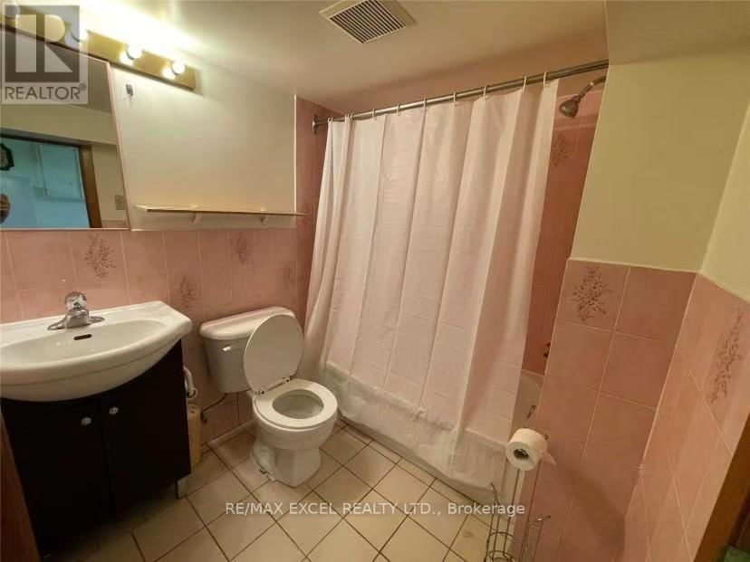 576 GLADSTONE AVENUE Image 37