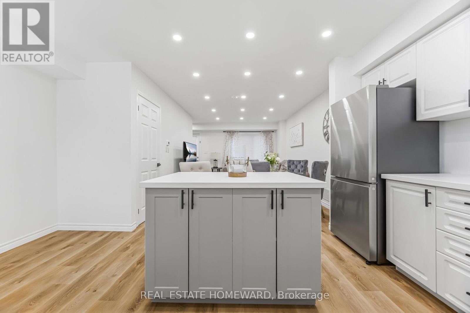 2 - 59 MCLAUGHLIN ROAD NORTH Image 11