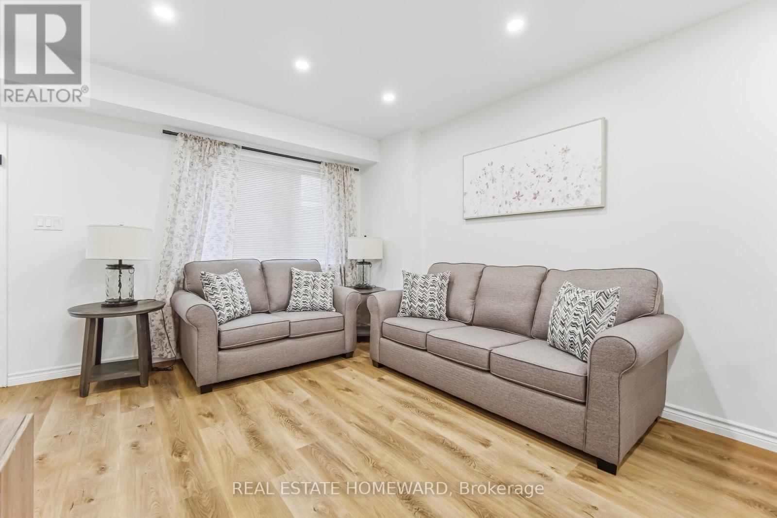 2 - 59 MCLAUGHLIN ROAD NORTH Image 15