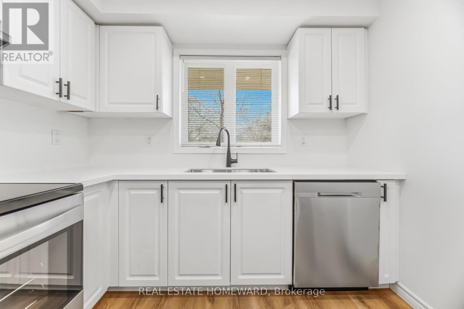 2 - 59 MCLAUGHLIN ROAD NORTH Image 7