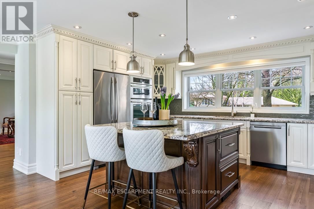 996 CRESTHAMPTON LANE Image 10