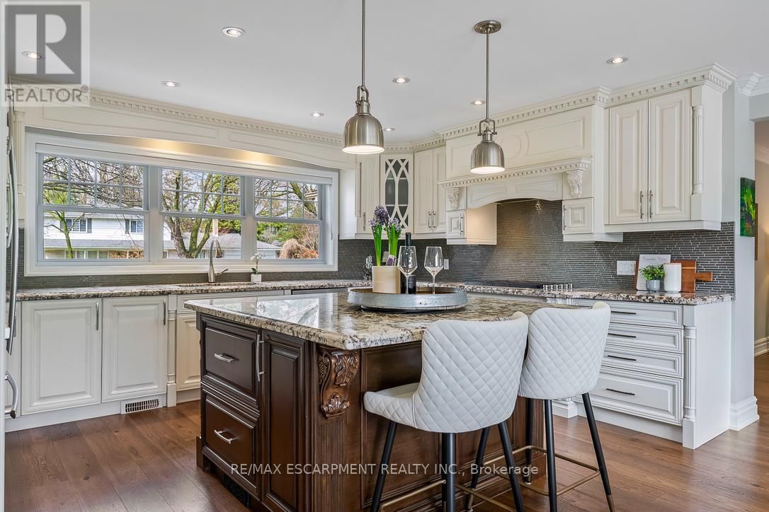 996 CRESTHAMPTON LANE Image 11