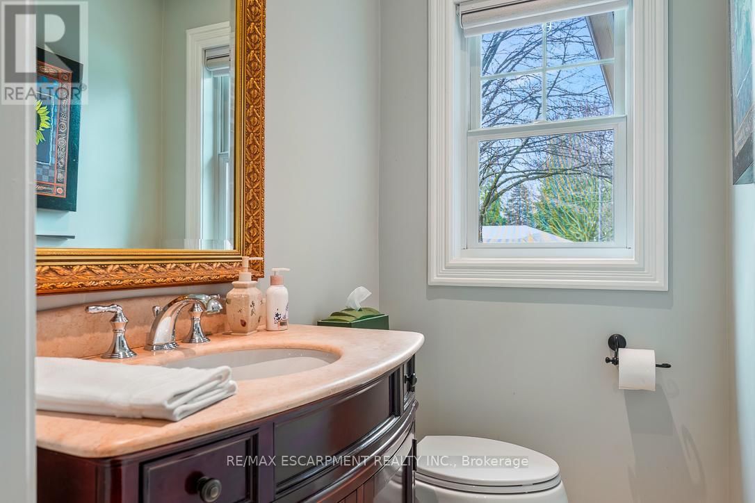 996 CRESTHAMPTON LANE Image 21