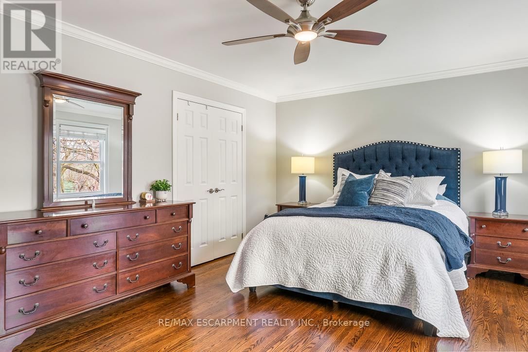 996 CRESTHAMPTON LANE Image 24