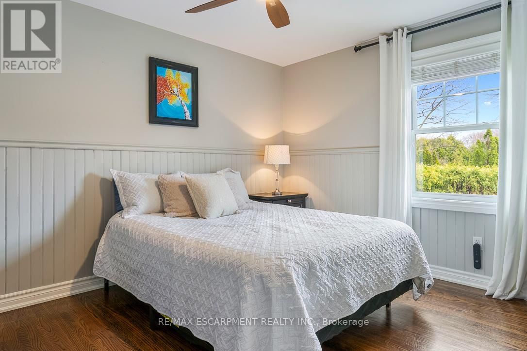 996 CRESTHAMPTON LANE Image 32