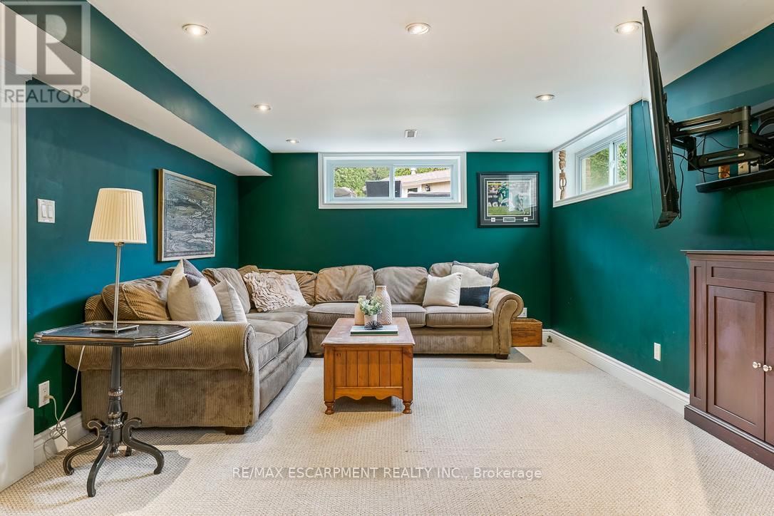 996 CRESTHAMPTON LANE Image 36