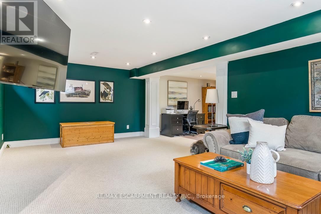 996 CRESTHAMPTON LANE Image 37