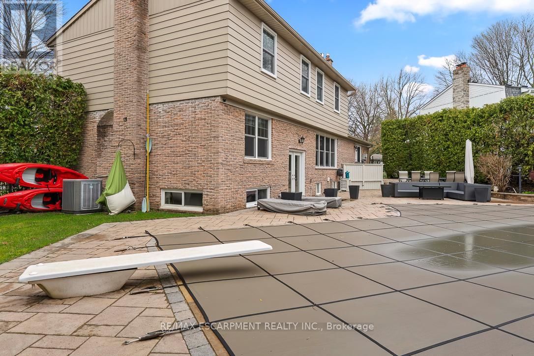 996 CRESTHAMPTON LANE Image 45