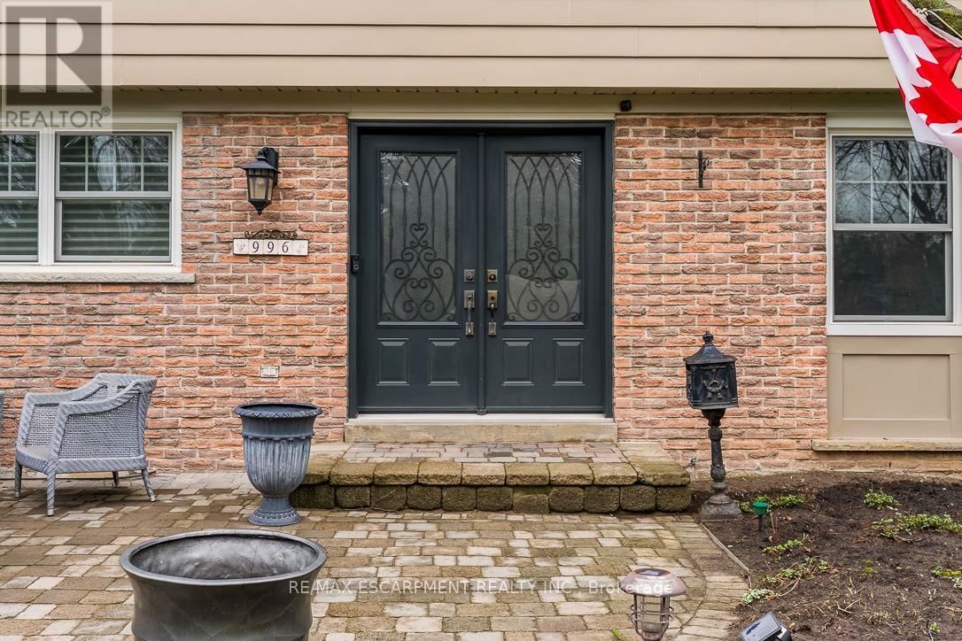 996 CRESTHAMPTON LANE Image 5