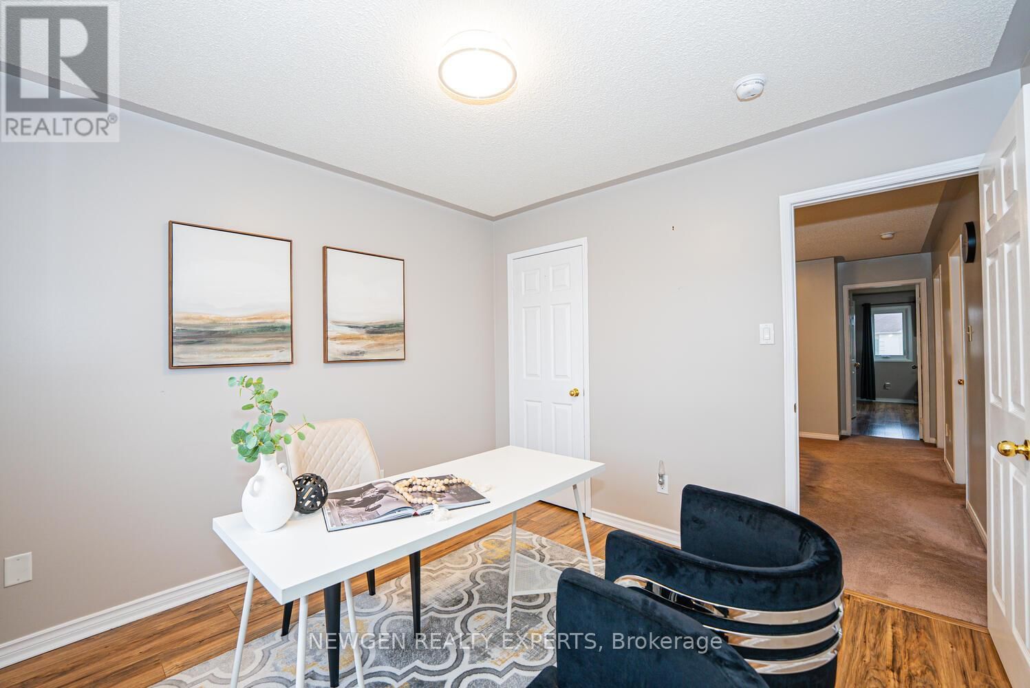 30 ADIRONDACK CRESCENT Image 38