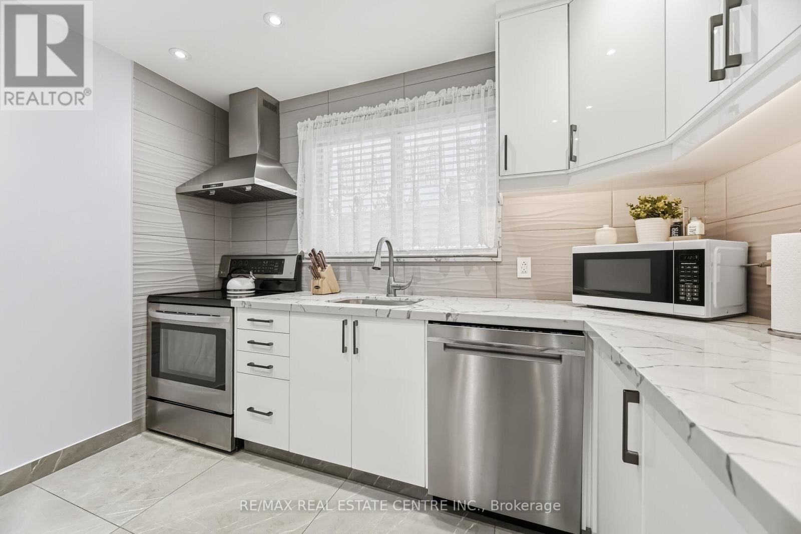 20A - 830 WESTLOCK ROAD Image 17