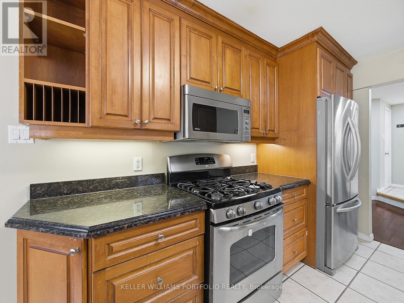 Upper - 3067 ILOMAR COURT Image 23