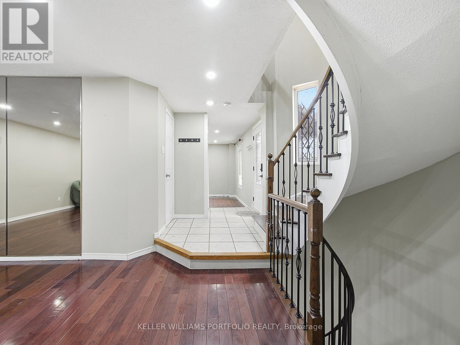 Upper - 3067 ILOMAR COURT Image 26