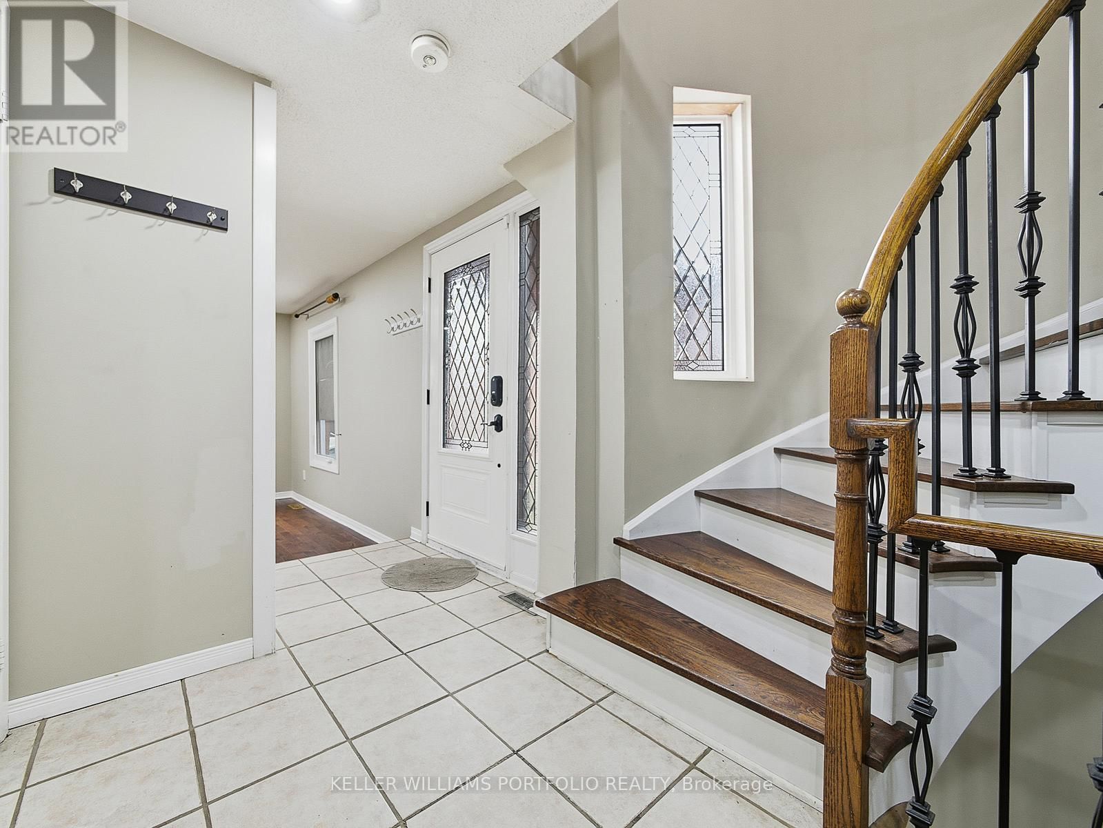 Upper - 3067 ILOMAR COURT Image 4