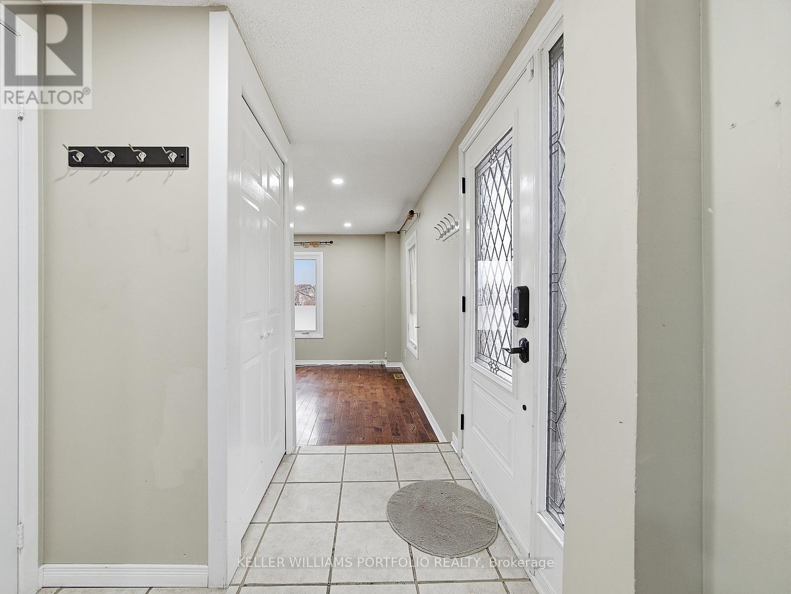 Upper - 3067 ILOMAR COURT Image 5