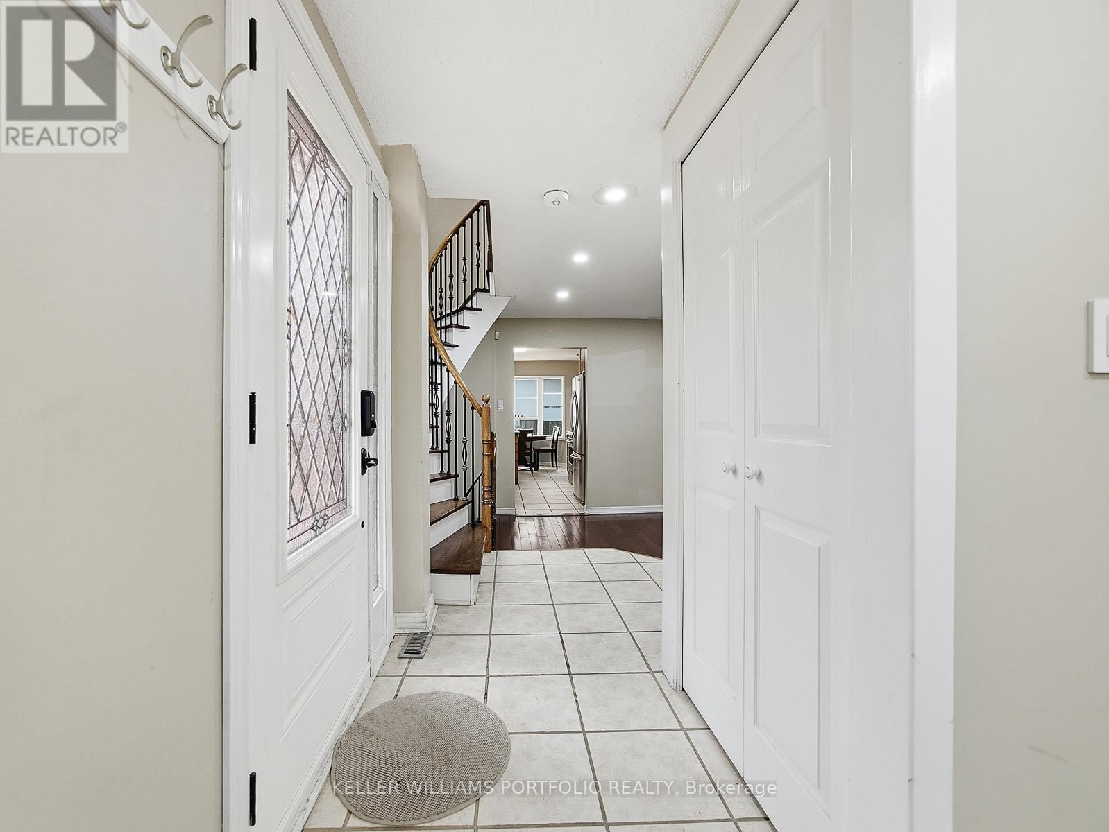 Upper - 3067 ILOMAR COURT Image 6