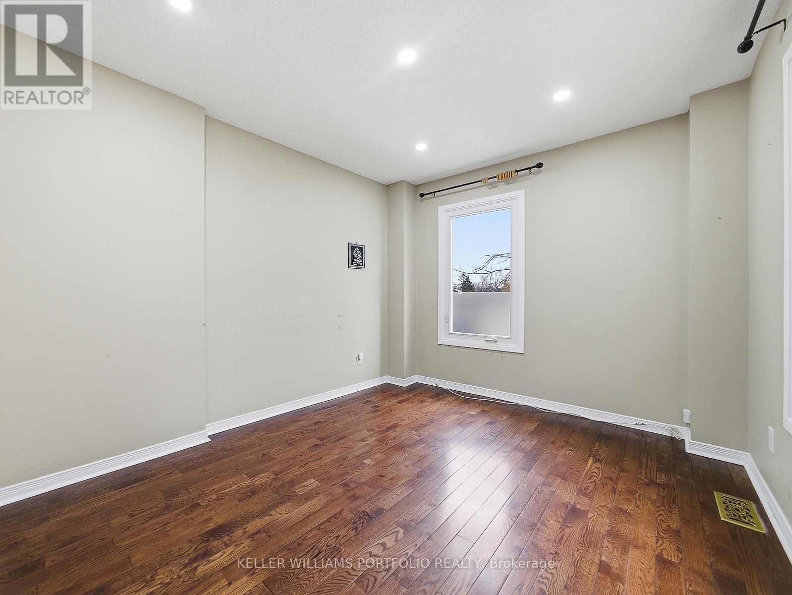 Upper - 3067 ILOMAR COURT Image 7