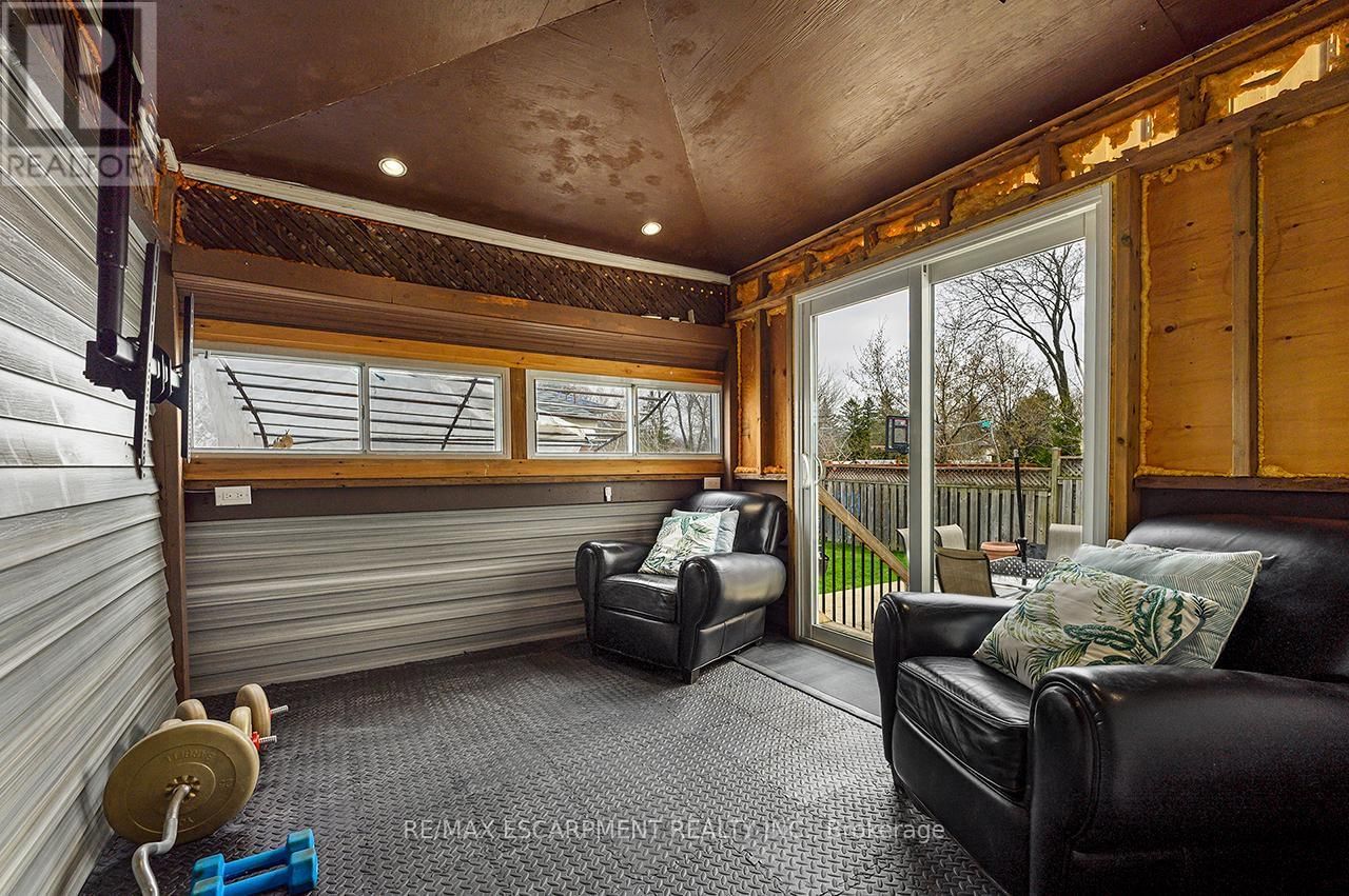 3726 HOLDEN CRESCENT Image 20