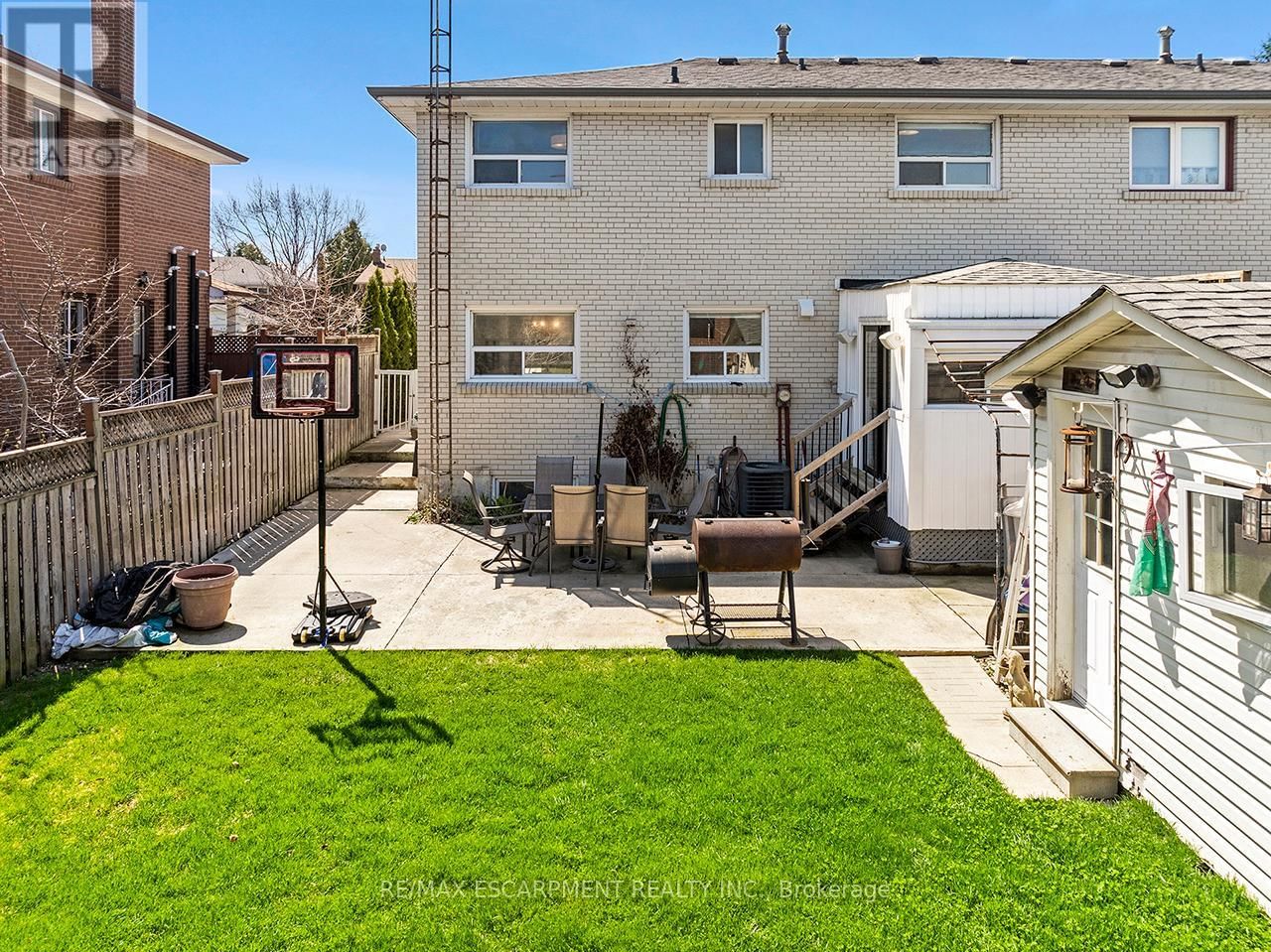 3726 HOLDEN CRESCENT Image 45