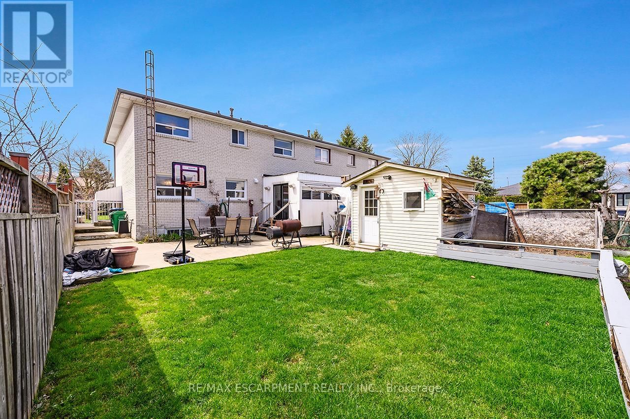 3726 HOLDEN CRESCENT Image 46