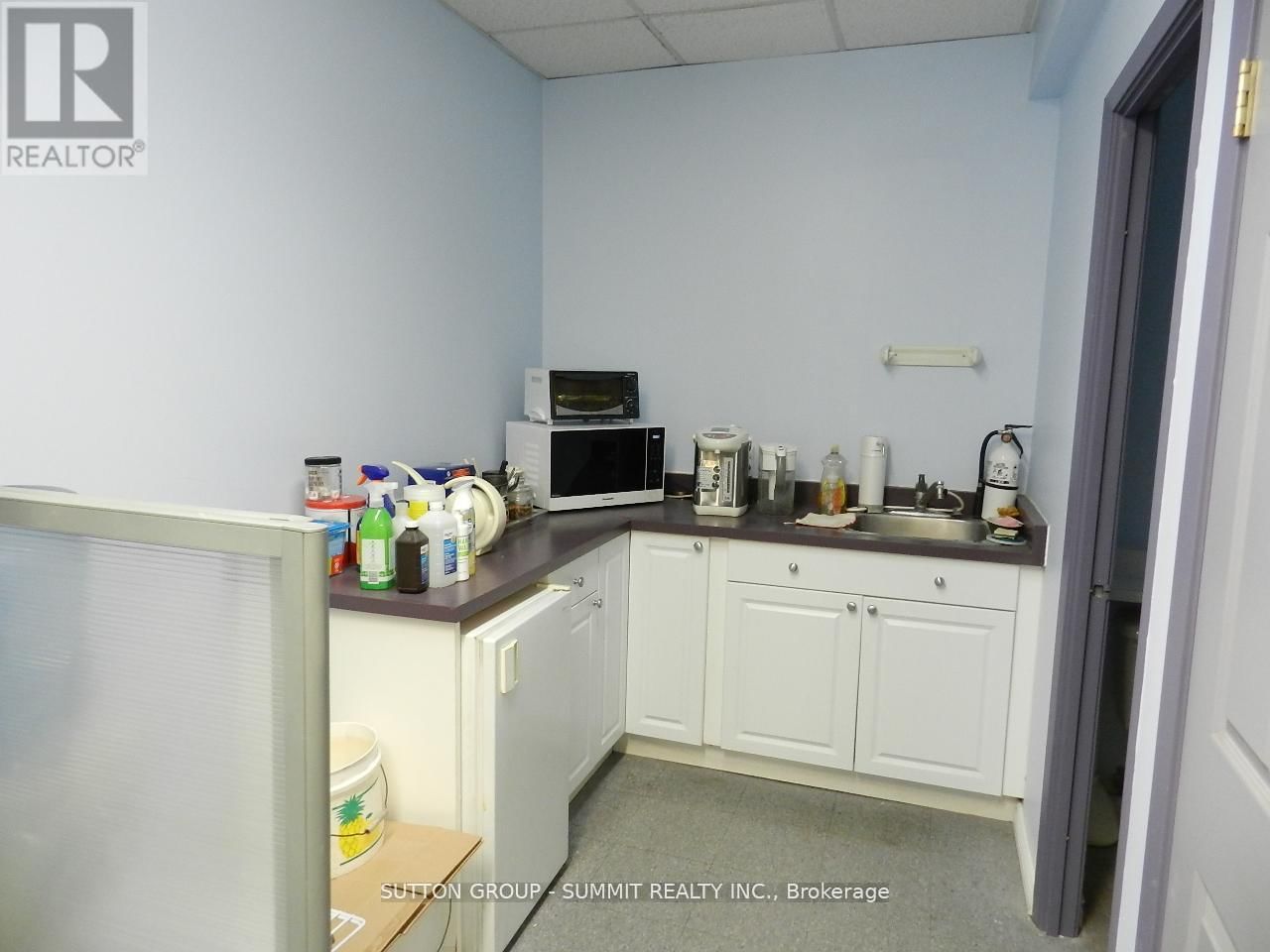 211 - 2601 MATHESON BOULEVARD EAST Image 3