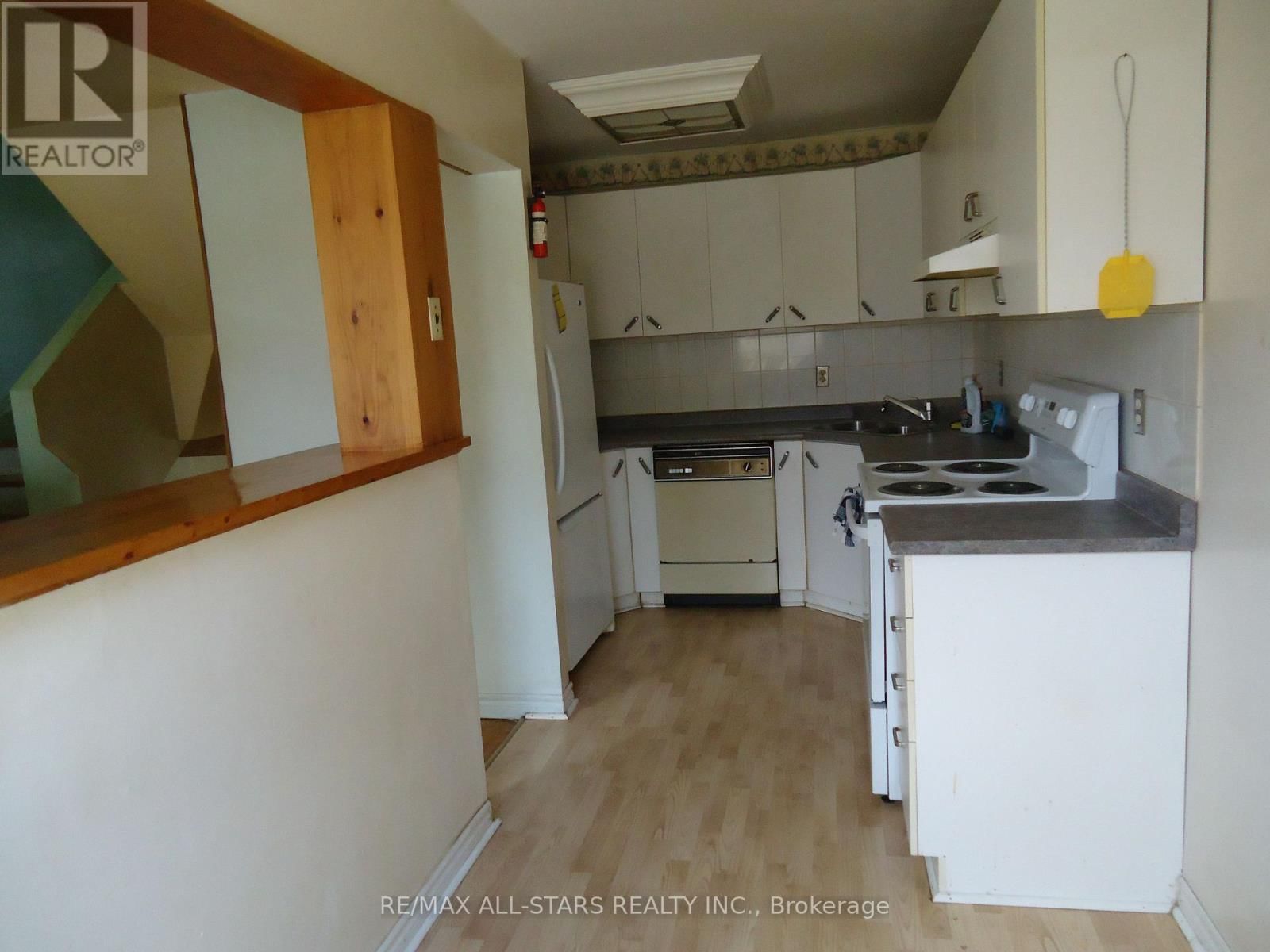 61 EDEN PARK DRIVE Image 11