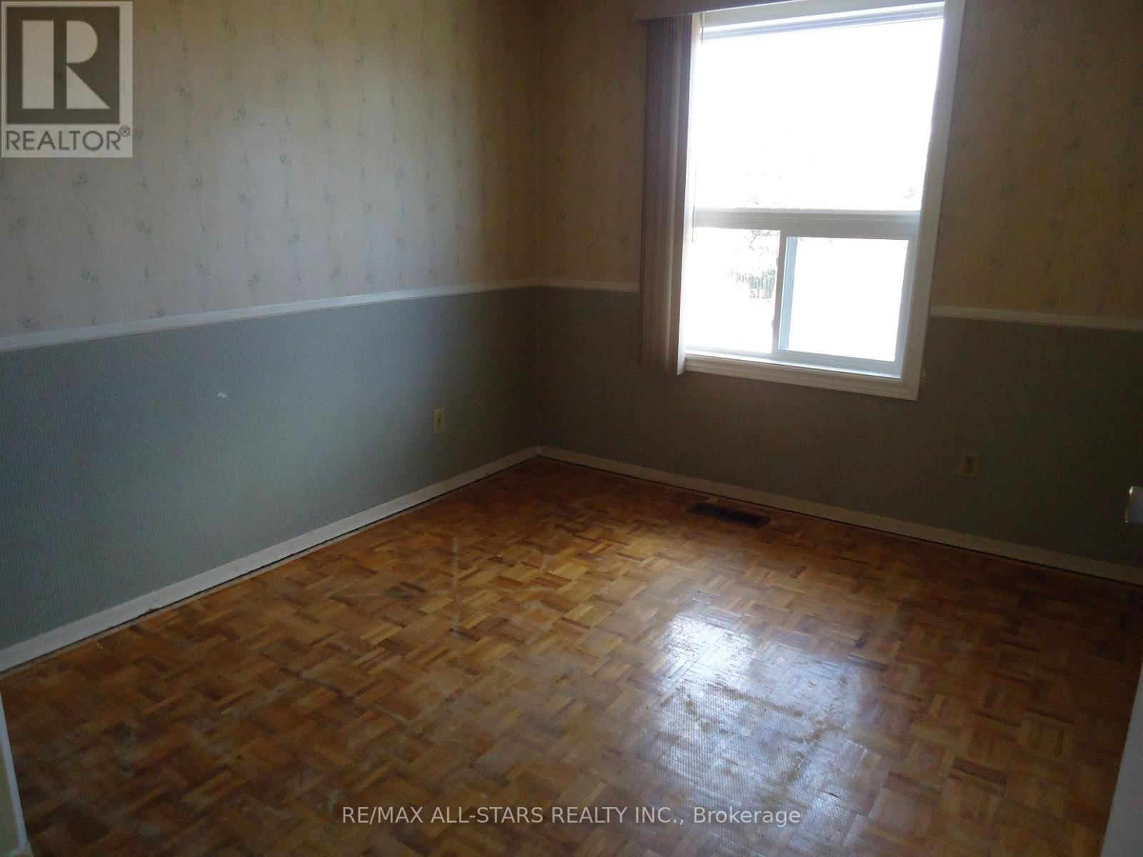 61 EDEN PARK DRIVE Image 14