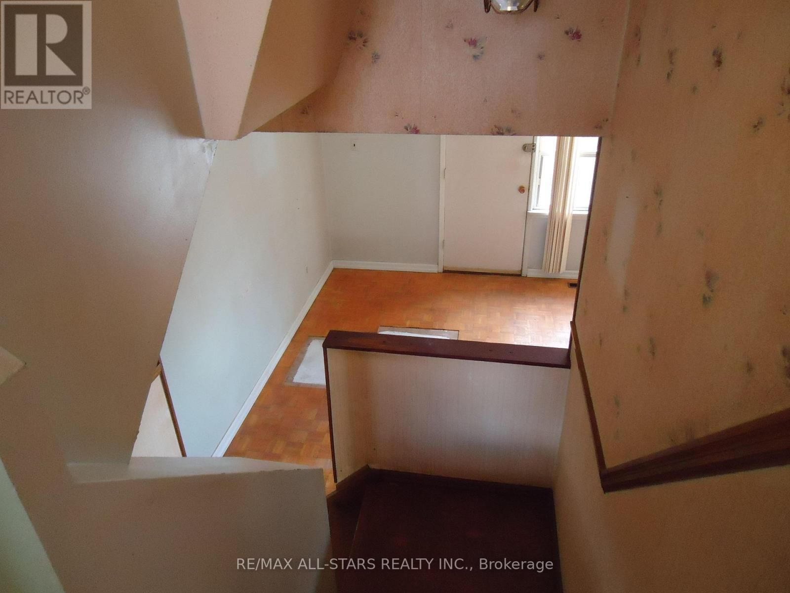 61 EDEN PARK DRIVE Image 7