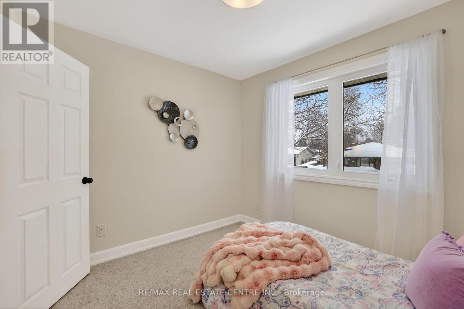 32 WESTDALE AVENUE Image 24