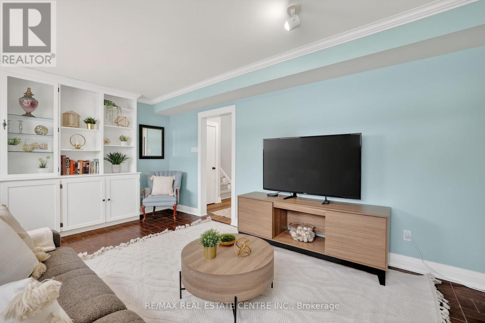 32 WESTDALE AVENUE Image 34