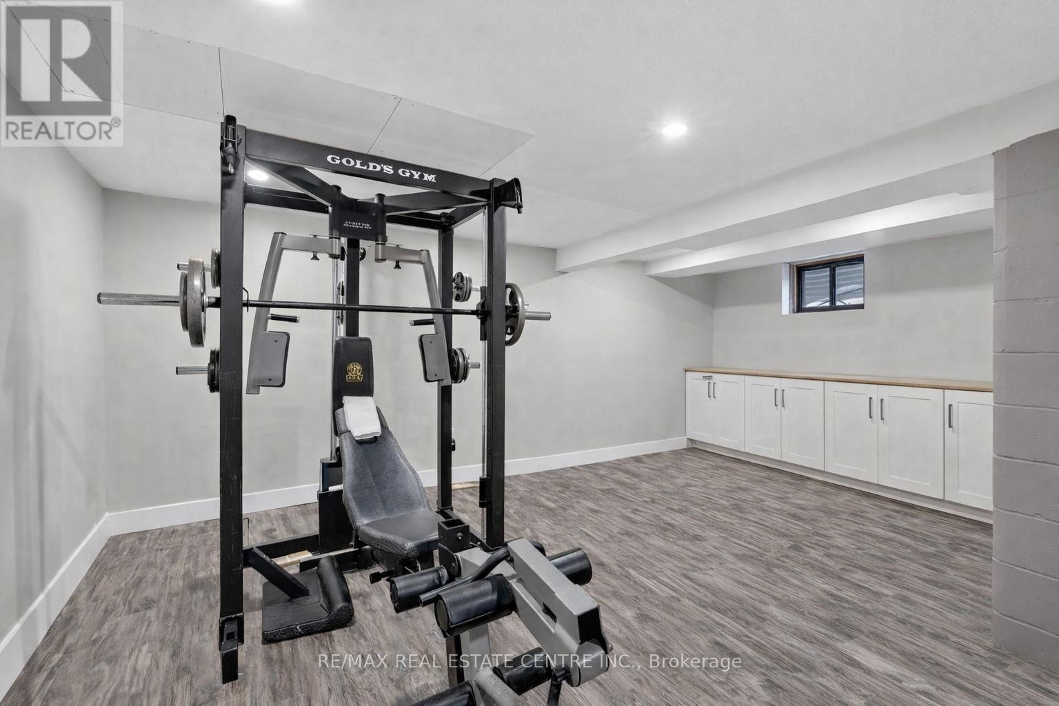 32 WESTDALE AVENUE Image 37