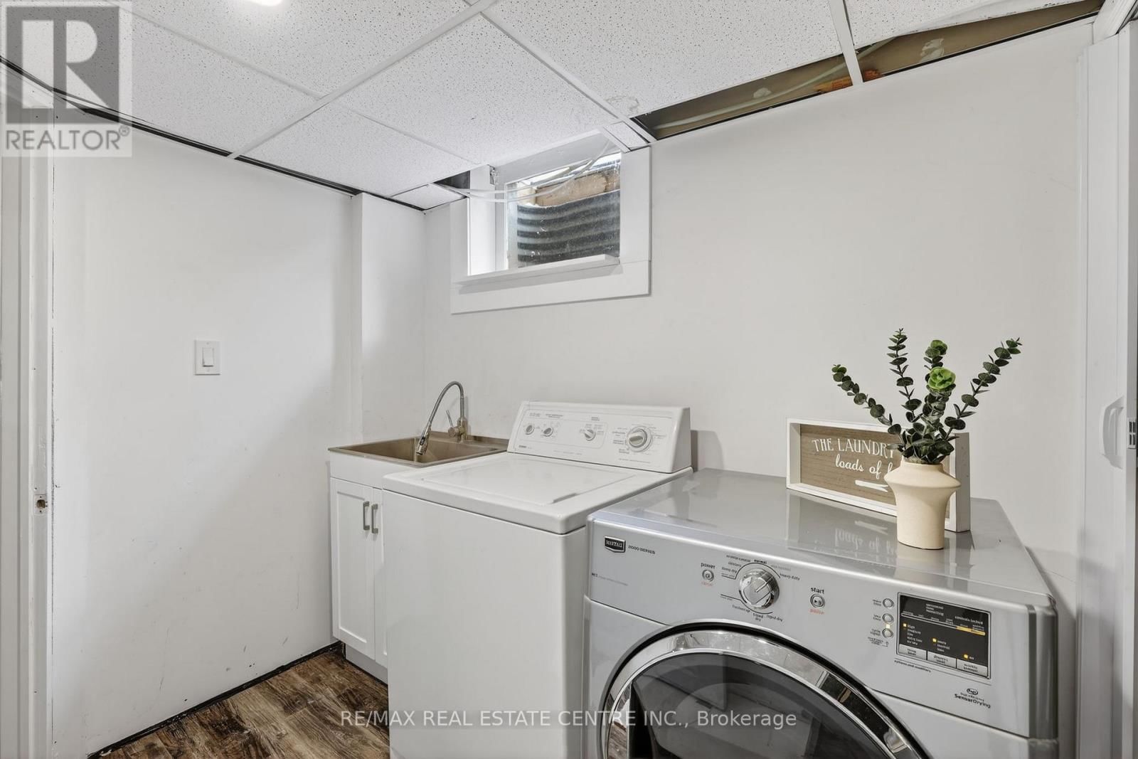 32 WESTDALE AVENUE Image 38