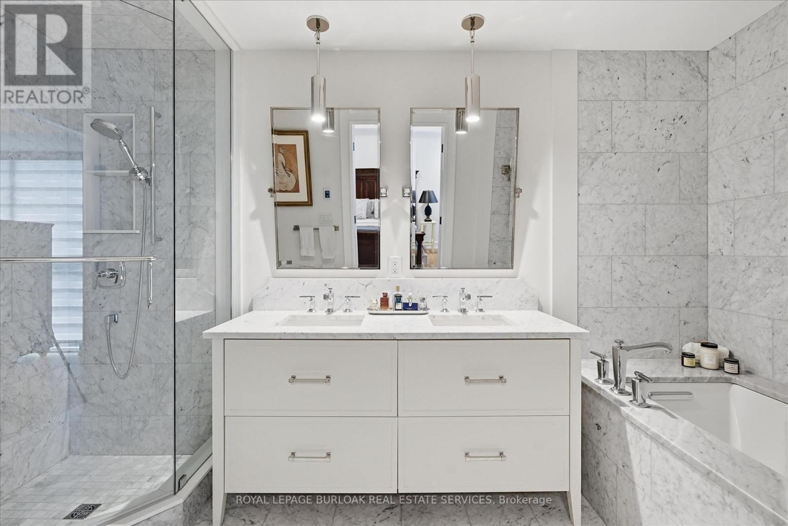 1501 - 2060 LAKESHORE ROAD Image 16