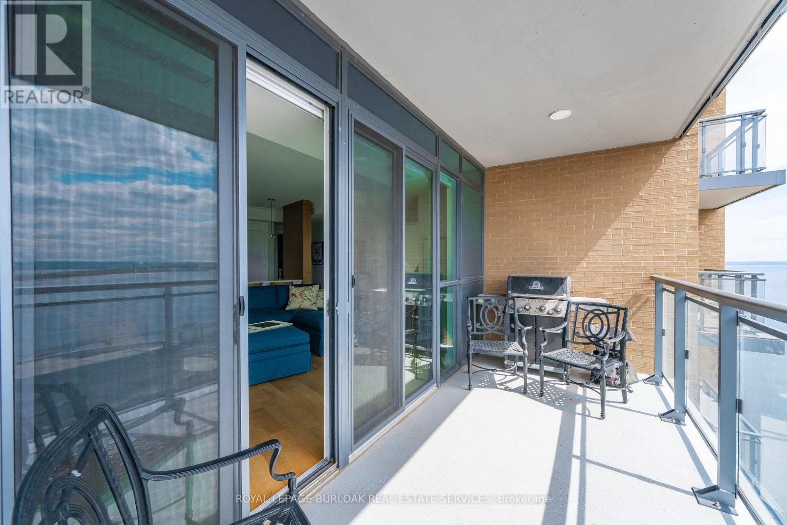 1501 - 2060 LAKESHORE ROAD Image 3