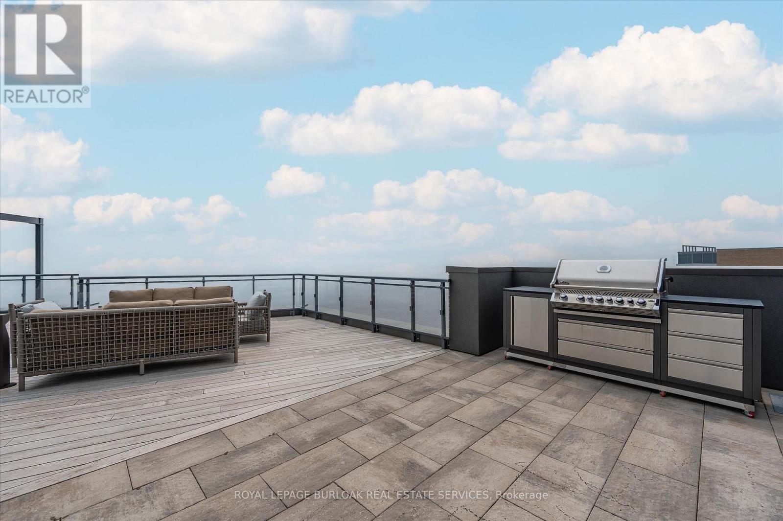 1501 - 2060 LAKESHORE ROAD Image 35